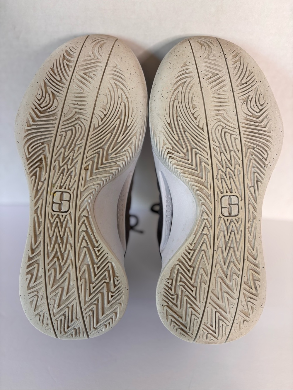 Nike Sabrina 1TB Low Top Women's Black and White Basketball Athletic Sneakers - Picture 6 of 7